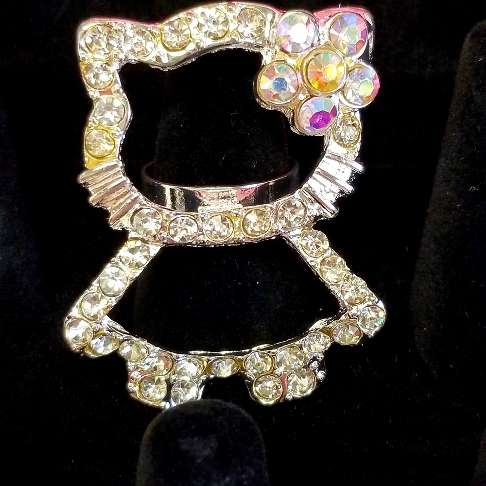 3/30❤️Hello Kitty adjustable Large Ring New
